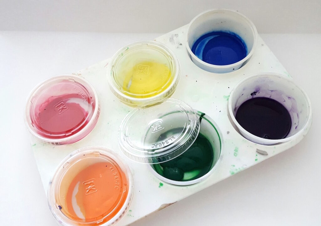 condiment cups and liquid paints