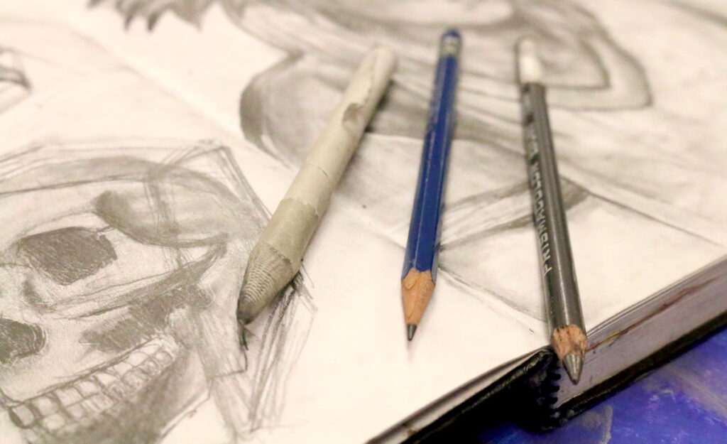Friday Night and pizza!! <3 Doodle art, Sketch book, Doodles