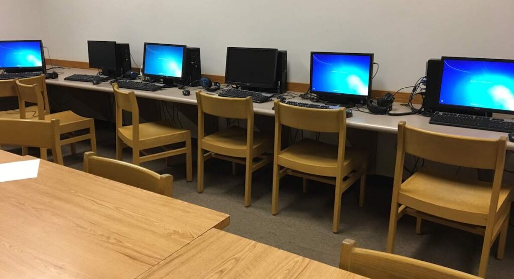 school computer lab
