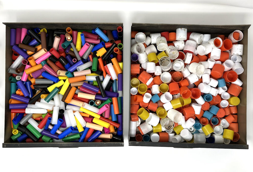 marker and glue caps