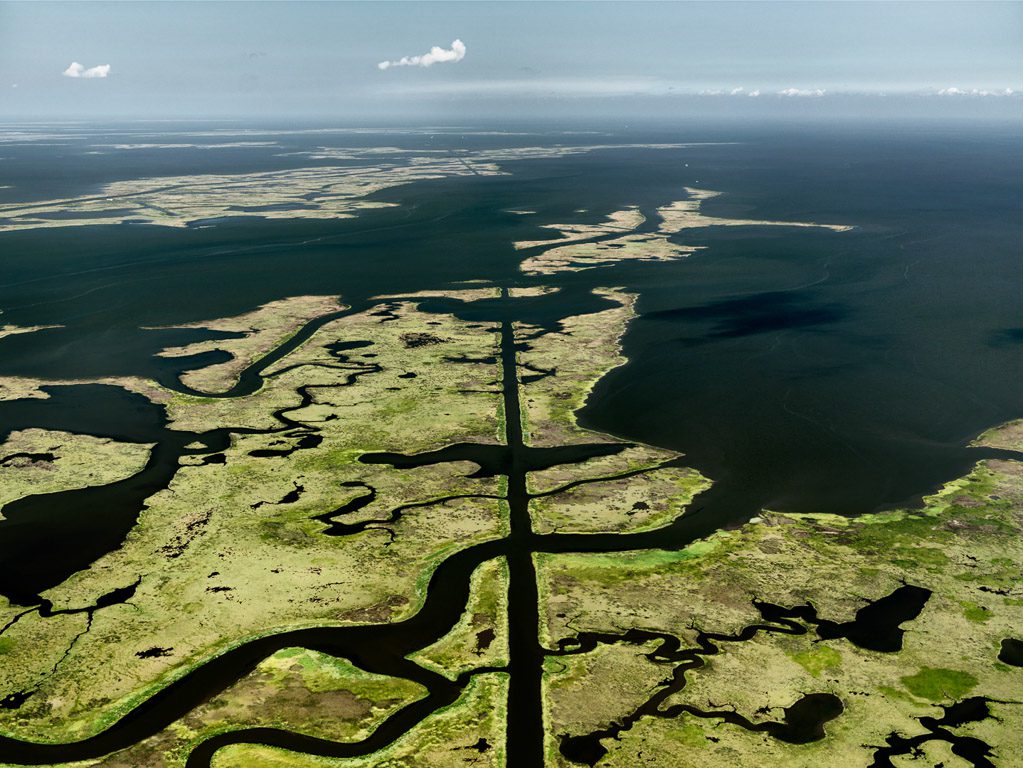 burtynsky landscape photography