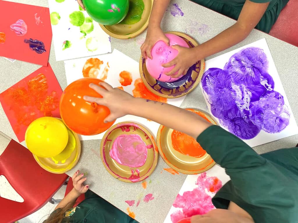 students making balloon prints