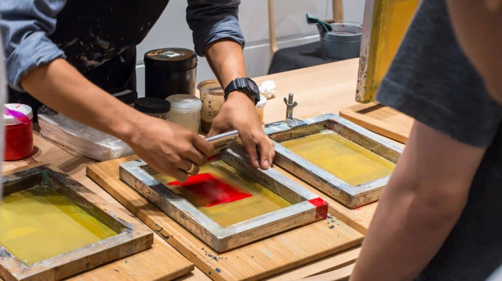 Hands screenprinting