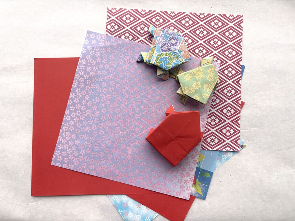 origami paper and frogs